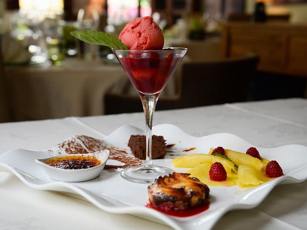 Logis Hotel Restaurant Spa L'Auberge Du President Cormeilles  Εξωτερικό φωτογραφία